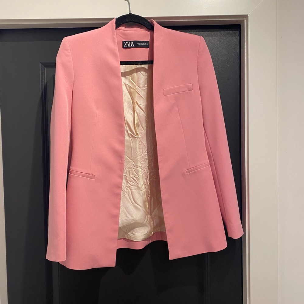 Zara Fitted Blazer - Picture 3 of 3